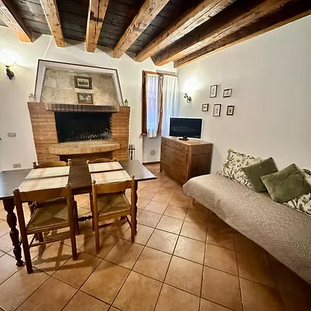 Mamisa 5, Con Caminetto Schio